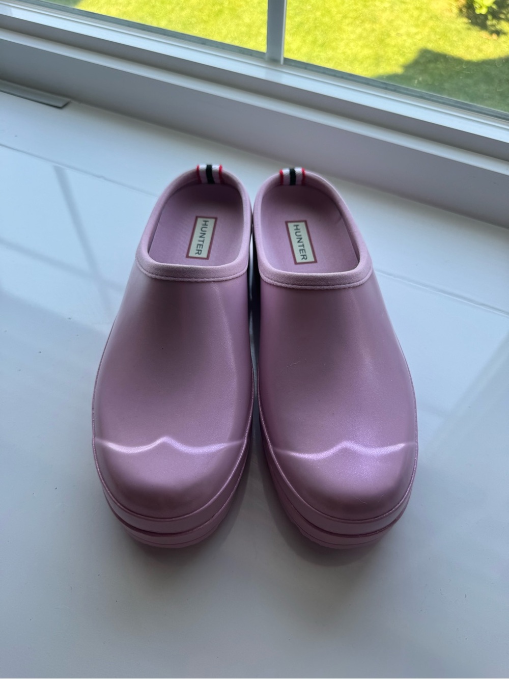 Hunter Light Pink Rubber Slip-On Clogs
